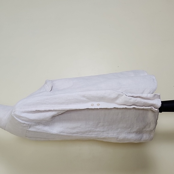 Madison & Max Women's Classic 100% Linen Beige Long Sleeve Button Down Blouse - Picture 3 of 13